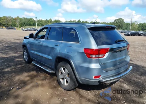 2013 Jeep Grand Cherokee Laredo z USA, uszkodzony, nr VIN 1C4RJFAG0DC533151